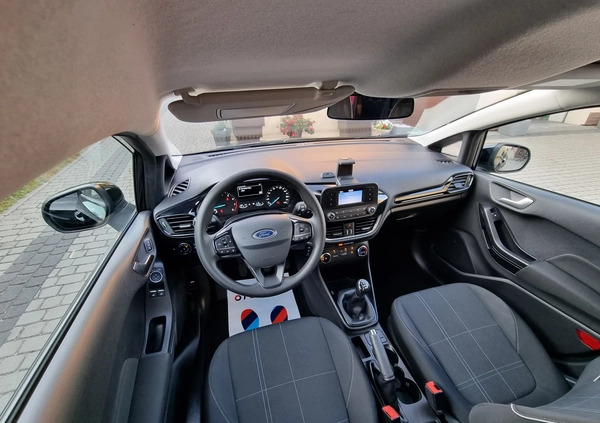 Ford Fiesta cena 40900 przebieg: 47600, rok produkcji 2018 z Nowy Tomyśl małe 379